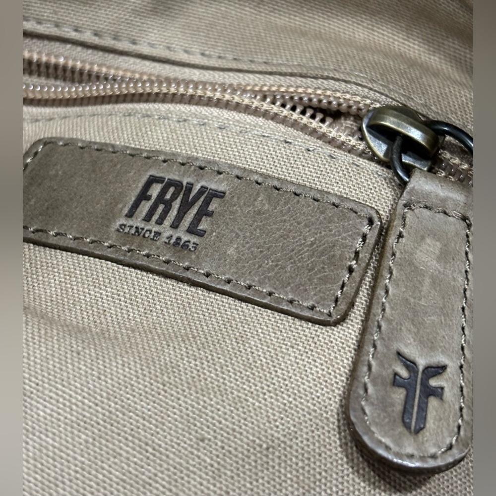 FRYE 100% LEATHER TOTE Tan Leather Handbag - Picture 9 of 11